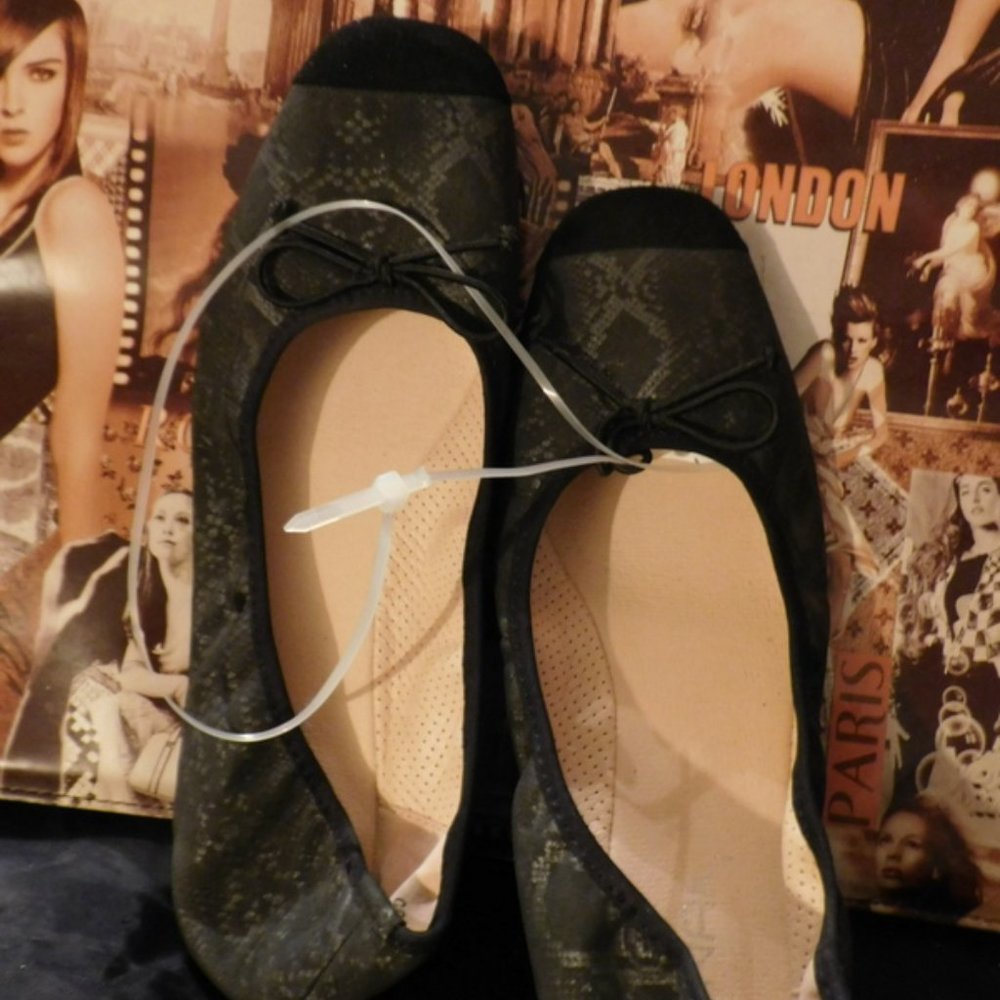 CINAK BLACK FLATS NEW